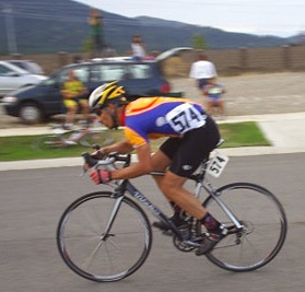 Picture of the blog author during a criterium